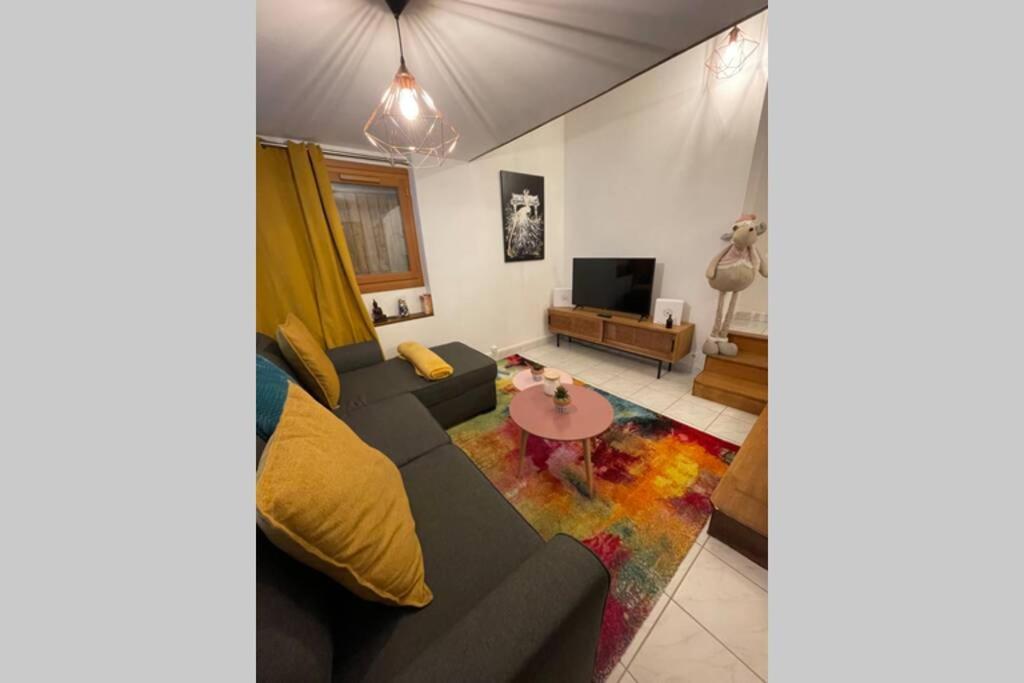 Appartement «La Vie Est Belle» Au Coeur De Sezanne Sézanne Exterior photo