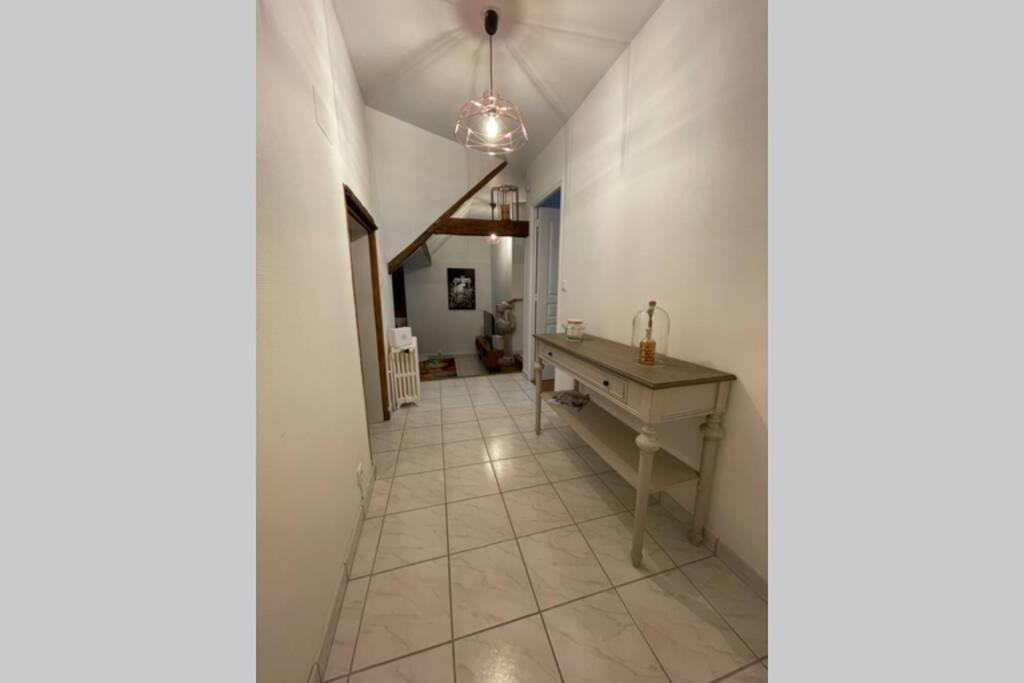 Appartement «La Vie Est Belle» Au Coeur De Sezanne Sézanne Exterior photo