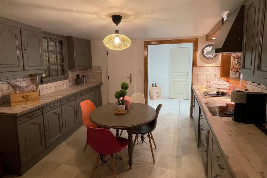 Appartement «La Vie Est Belle» Au Coeur De Sezanne Sézanne Exterior photo